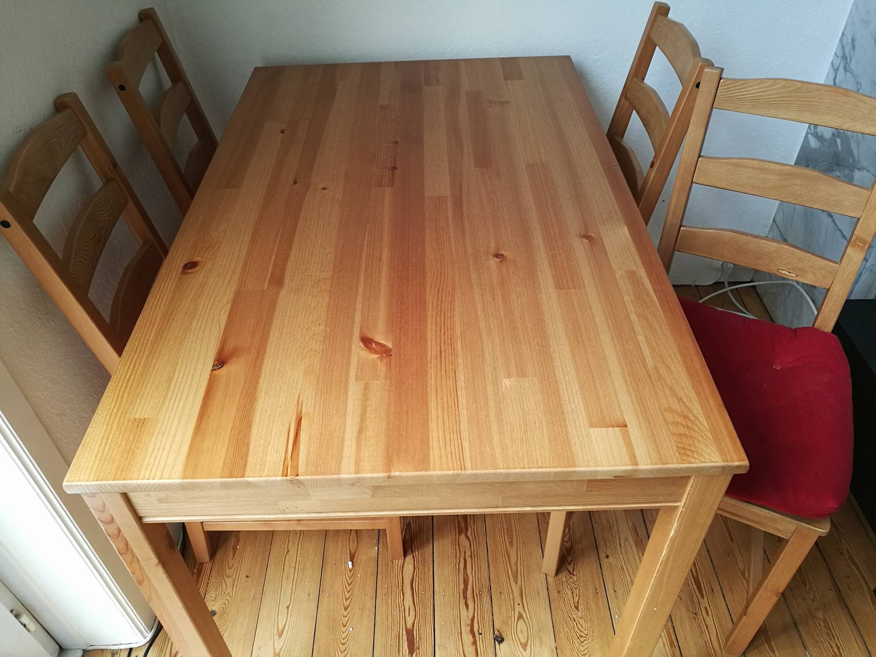 move Dining table and Ikea TV Table brussels - brussels 1040